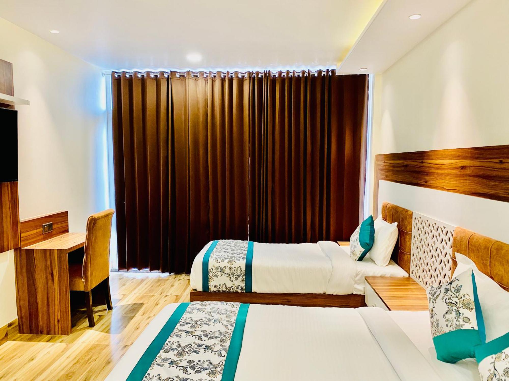 Hotel White House Walking Distance From Golden Temple- With Parking Amritsar Exterior foto