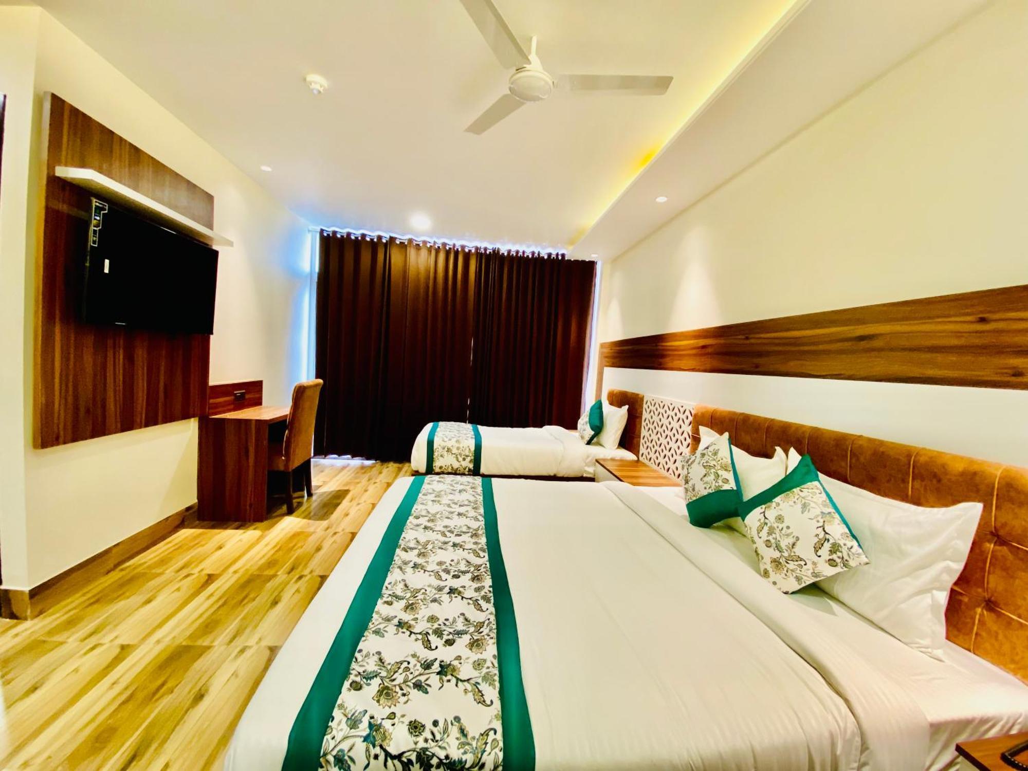 Hotel White House Walking Distance From Golden Temple- With Parking Amritsar Exterior foto