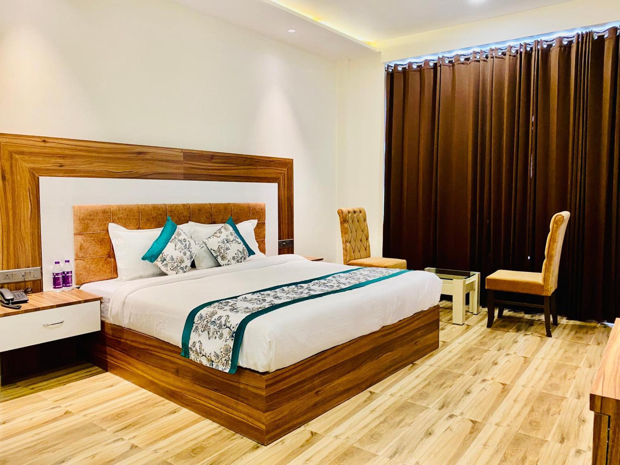 Hotel White House Walking Distance From Golden Temple- With Parking Amritsar Exterior foto