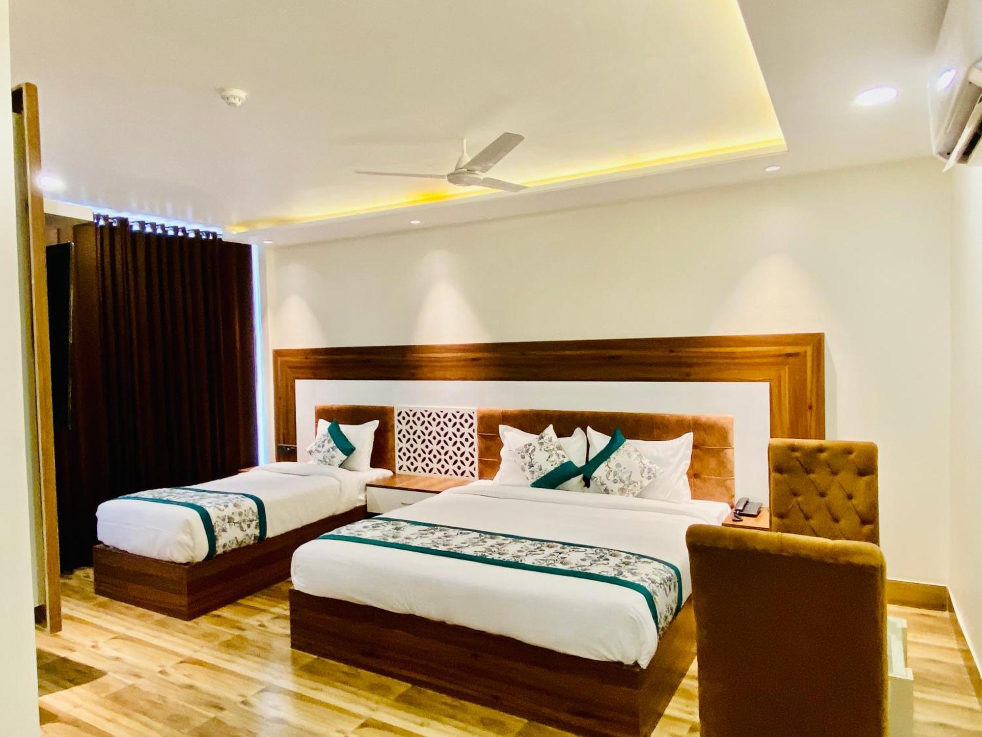 Hotel White House Walking Distance From Golden Temple- With Parking Amritsar Exterior foto